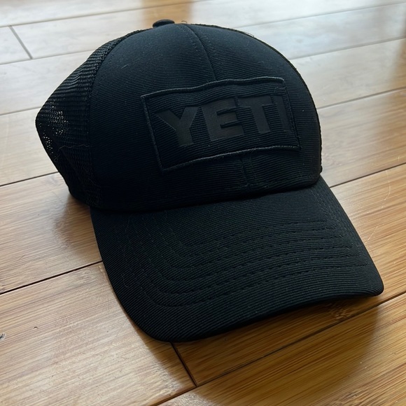 Yeti Accessories New 28 Yeti Black On Black Trucker Snapback Hat